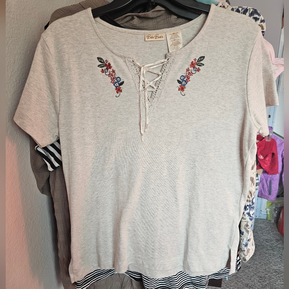 Womens' Off-white Bobbie Brooks Tee